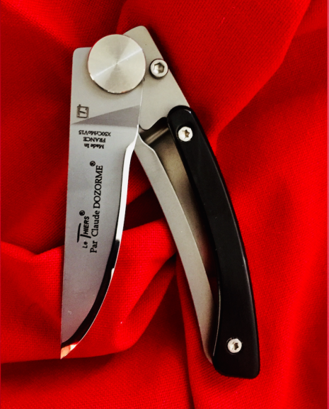 Claude Dozorme Thiers Liner Lock Knife, 9cm blade, Black Horn Handle