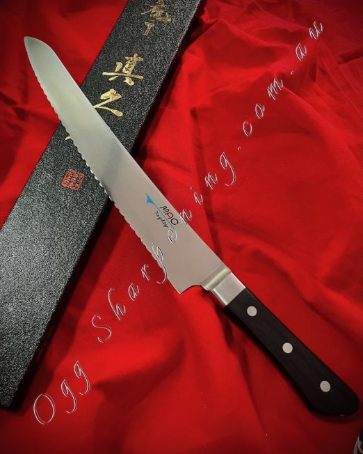 MAC Professional Series, Bread/Carving Knife, 270mm MSB-105 With Ogg Sharpening Edge